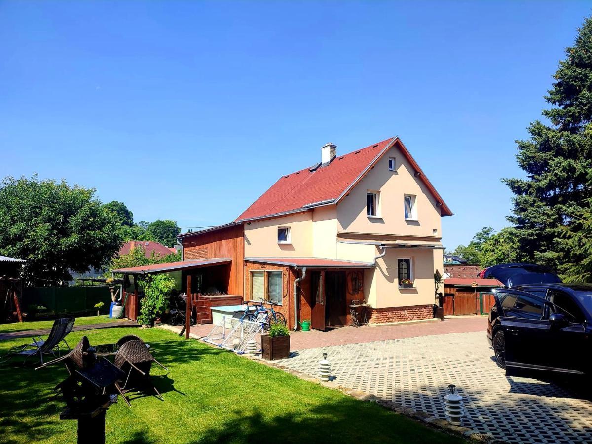 Ubytování U Rybníčka Arnoltice u Decina Esterno foto
